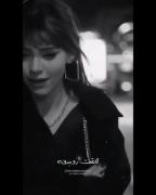 توی این دنیا غمگین تر از من وجود نداره 