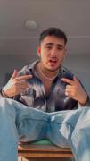 خوب گوش کن میگه که: دل نبند به هر عنی...🚶🏼‍♀️