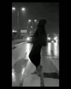 شادی زندگیم اینه که کسی نمیدونه دونه در چه حد غمگینم🫠🌵