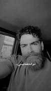 میگه ک با هیچکسم میل سخن نیس..