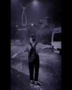 تو بیخیالی ولی من عاشقتم درست شدیدا🥀🖤