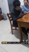 کیا اینجوری میخندن بفرست براشون 🤣