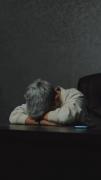 یه قایق شکسته تو ابم صدام که نمیاد...
