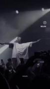 •"دانلود یه همچین کنسرتی همراه با رفیقام"•