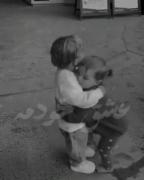 من دوستش دارم اصلان بیخیال همه میشم اما تو را دوست دارم عاشقتم💔🥀😓