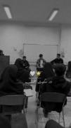 قشنگ معلومه از ته دلش میخونه... 