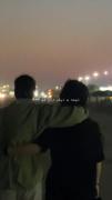 خوش ب حال اون هایی که تنها نیستن و کسی رو دارن باهاشون حرف بزنن