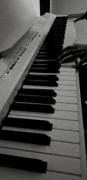 بهترین وایب______ پیانو:) 🎹🖤🩶🤍. 
