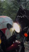موتورسیکلت و کلاه ایمنی در طبیعت با موسیقی احساسی