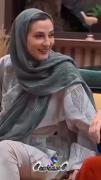 دقیقاً من ،ولی من بدون صدا میخندم پهن زمین میشم 🤣🤣