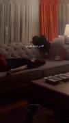 فاصلم تا مرگ ی اشارست-...‌..‌.