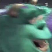 یروز میبینی باز نمیشه این در دیگ:)💔