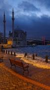 شب طوفانی در کنار مسجد زیبای اورتاکوی استانبول