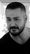 دروغ چرا جوری کنارم گذاشت که تا ابد دلم به حال سادگی خودم بسوزه...