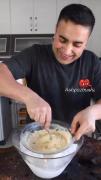 آسونم هست، ولی 🍑 گشادیم.