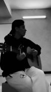 Theshey singing by guitar 🤍🛐✨