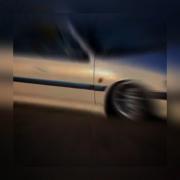 I love car _and I`m very happy