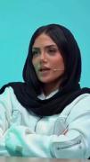 فقد خجالت پسررو آب شد رفت زیر زمین 