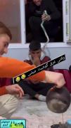 وقتی غرق گوشیت میشی :)..........
