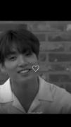 ولی چشمات از زندگی من قشنگتره♡....jk....♡