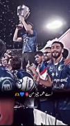 من به خاطره ی گذاشتم عاشق استقلال هستم